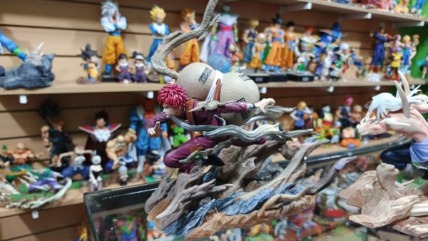 Gara VS el de los huesos tlueros
Naruto Shippuden 
Tamaño:20cm