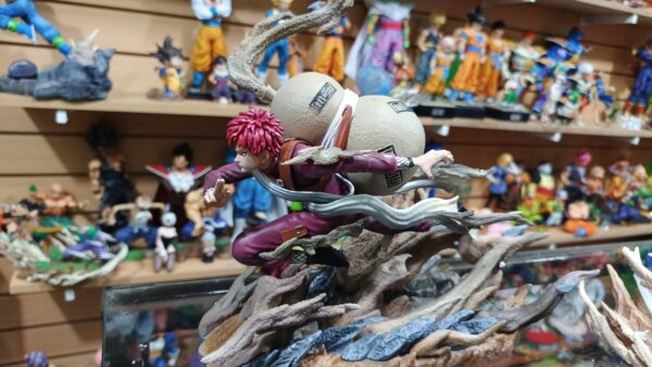 Gara VS el de los huesos tlueros
Naruto Shippuden 
Tamaño:20cm