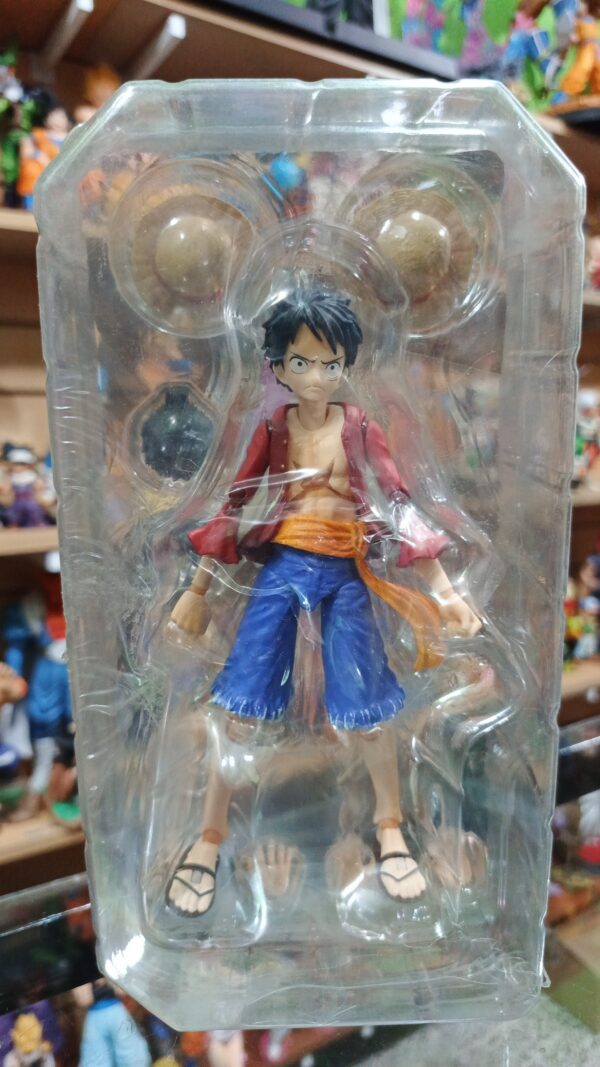 Luffy articulada
One Piece 
Tamaño 17cm