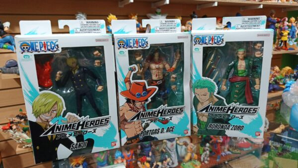 Zoro, sanji y ace 
One Piece 
Tamaño:18cm
c/u se venden por separado
Son originales