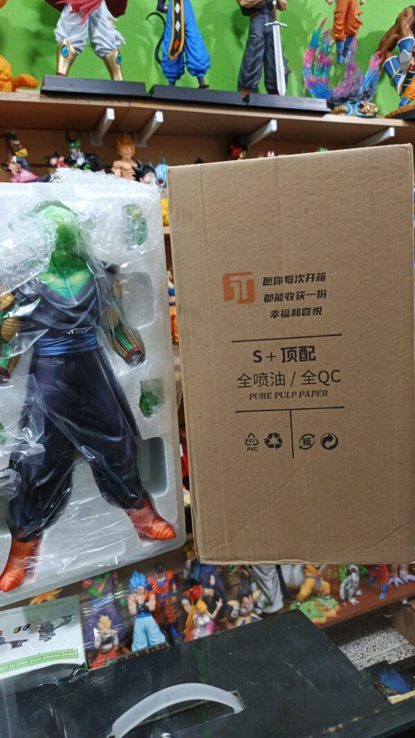 Picolo
Dragón Ball Z 
Tamaño:35cm