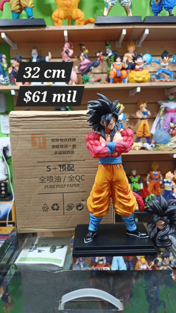 Goku face 4
dragón Ball GT
tamaño:31cm
