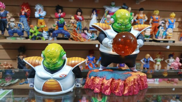 Rikun 
tamaño:50cm
Jeff
Tamaño:54cm
Burdo
Tamaño:22cm
Ginyu
Tamaño:40cm
Guiss
Tamaño:35cm