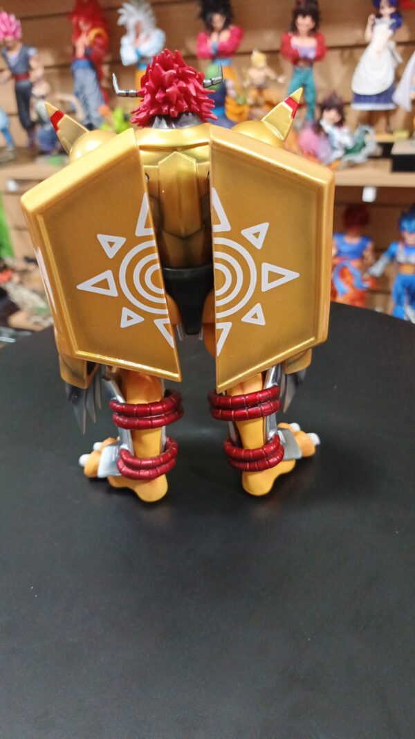 Wargreymon
Digimon 
Tamaño:21,5