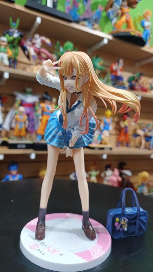 Marín kitanawa(gojo)
My Dress Up Darling
Tamaño:21cm