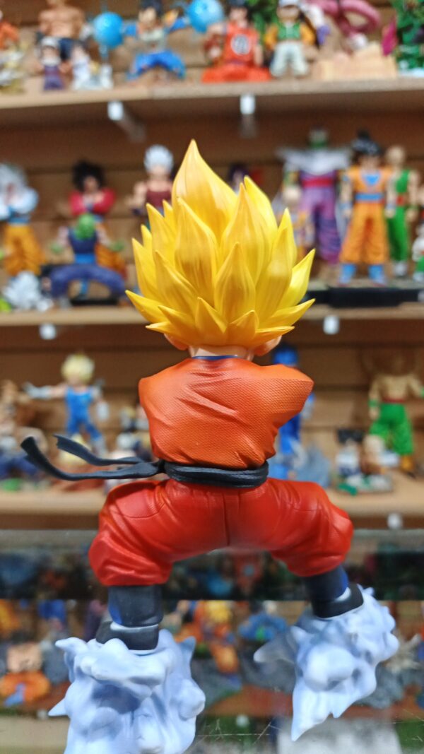 Goten Ssj 2
Dragón Ball Z 
Tamaño:19cm