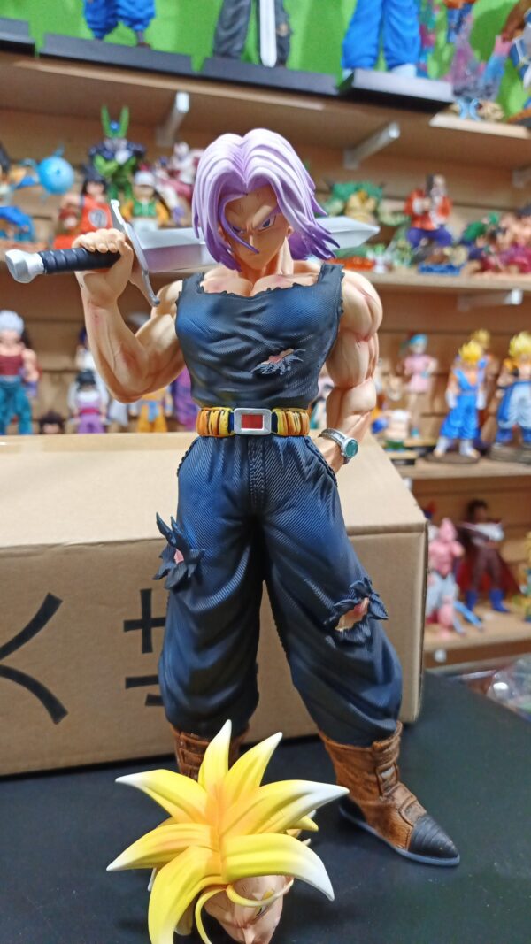 Trunks Ssj2
Dragón Ball Z 
Tamaño:32cm