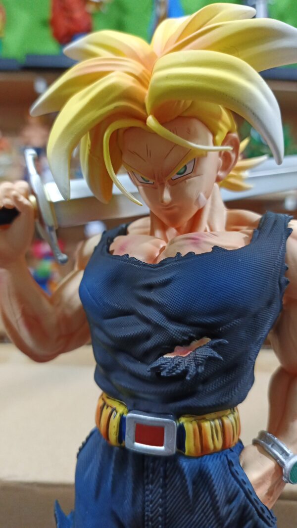 Trunks Ssj2
Dragón Ball Z 
Tamaño:32cm