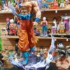 Goku ultra 
Dragón Ball Super
Tamaño:40cm
Busto 17cm
