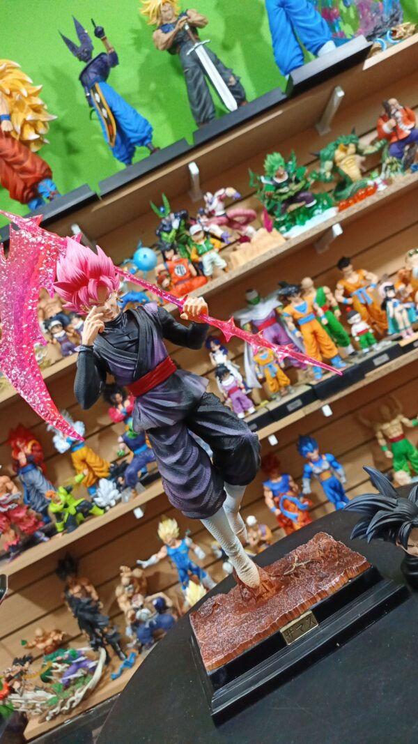 Goku black rose
Dragón Ball Super
Tamaño:41cm