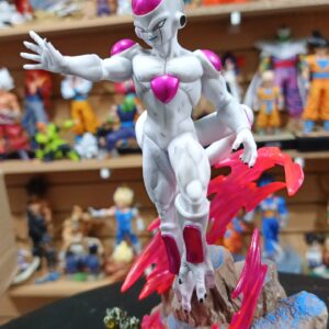 Frezzer 
Dragón Ball Z 
Tamaño:25cm
