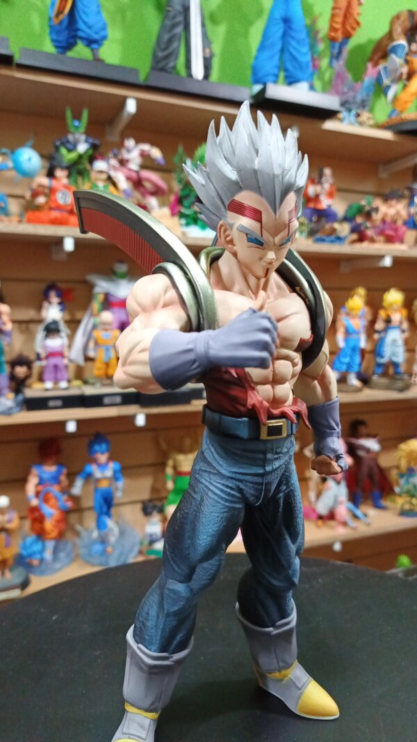 Vegeta baby
Dragón Ball GT 
Tamaño:31cm
