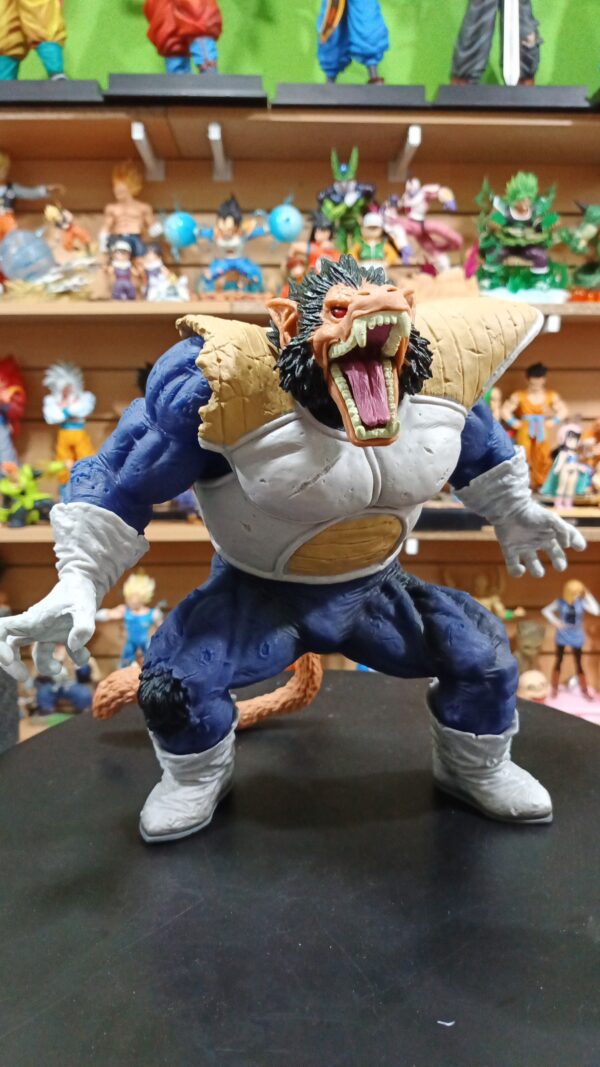 Vegeta ozaru 
Dragón Ball Z 
Tamaño:29cm