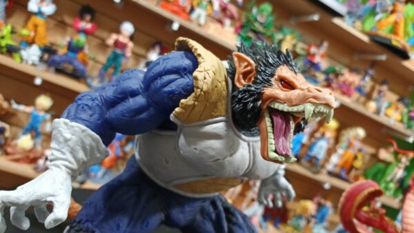 Vegeta ozaru 
Dragón Ball Z 
Tamaño:29cm