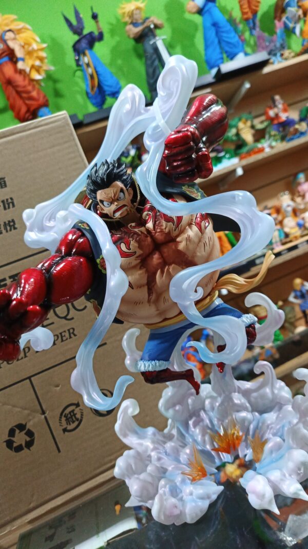Luffy cuarta macha 
One Piece 
Tamaño:37cm