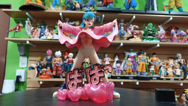 Bulma corazon
Dragón Ball Z 
Tamaño:14cm