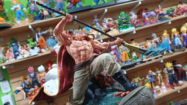 Shirohige
One Piece
Tamaño:41cm