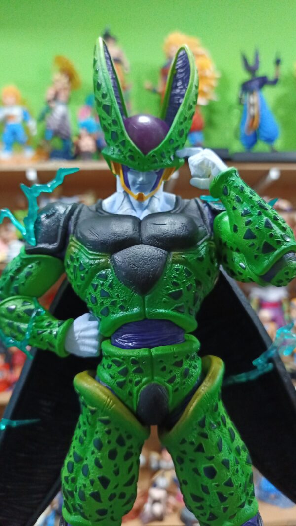 Cell perfecto
Dragón Ball 
Tamaño:38cm