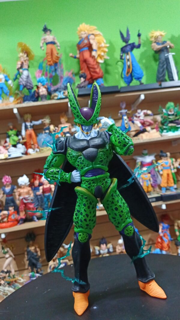 Cell perfecto
Dragón Ball 
Tamaño:38cm