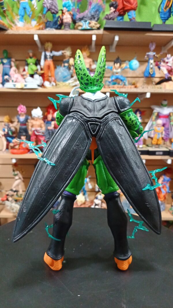 Cell perfecto
Dragón Ball 
Tamaño:38cm