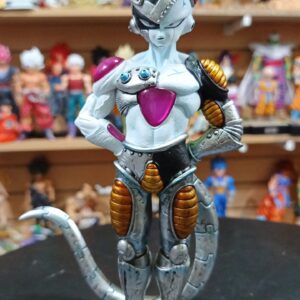 Freezer 
Dragón Ball Z 
Tamaño:22cm