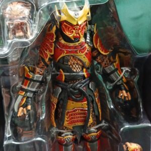 Predator 
Ultime samurái 
Tamaño:18cm