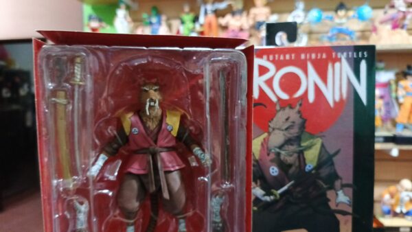Maestro splinter
Último ronin
Tamaño:15cm