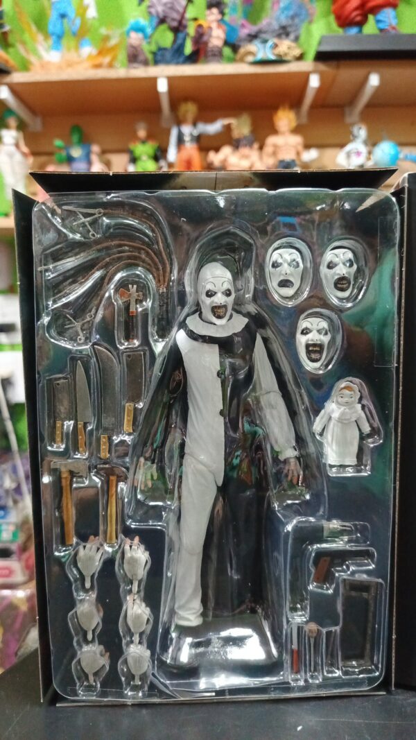 Damien leones
Terrifier
Tamaño:16cm