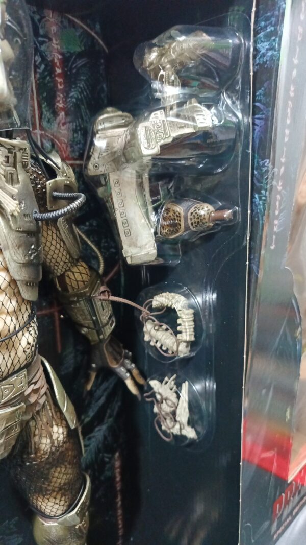 Predator jungler Hunter
original 
Tamaño: 1/6