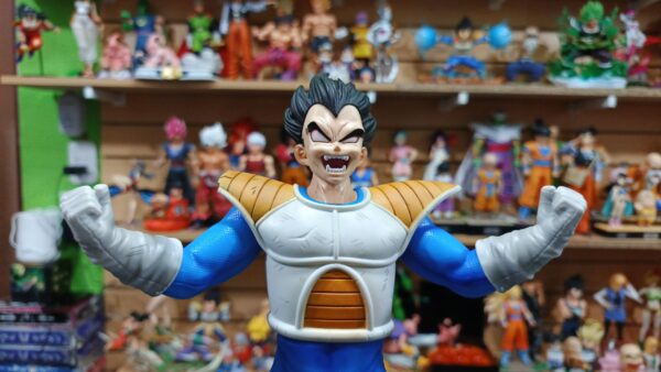 Vegeta tranformacion a ozaru
Dragón Ball Z 
Tamaño:26cm