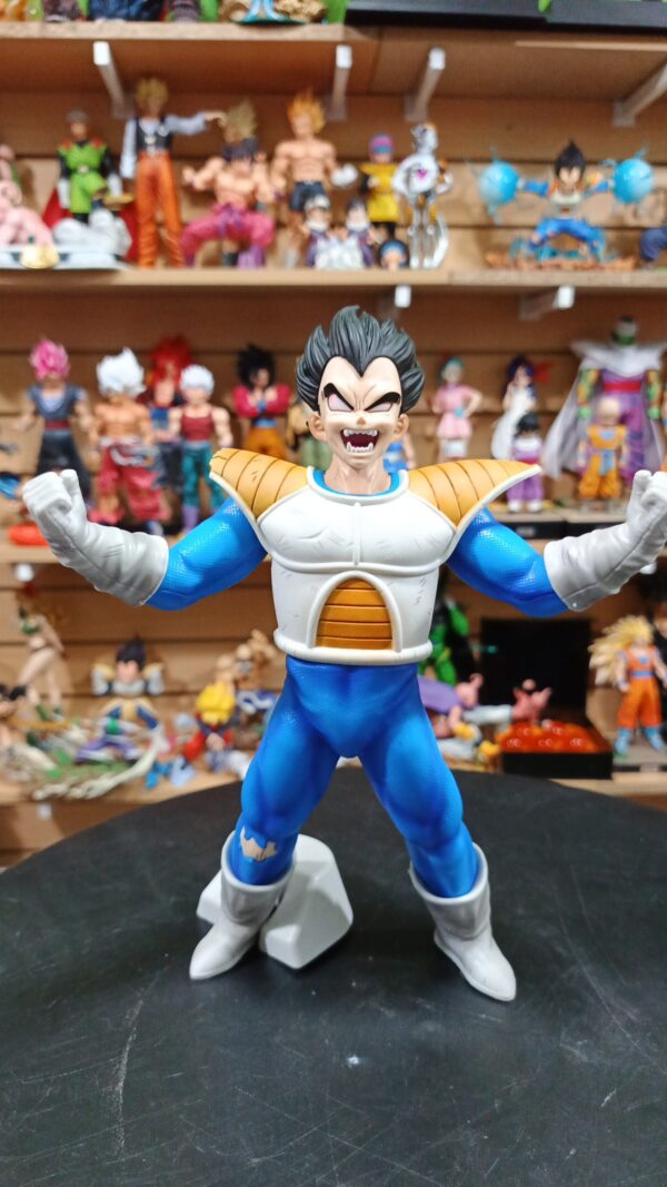 Vegeta tranformacion a ozaru
Dragón Ball Z 
Tamaño:26cm