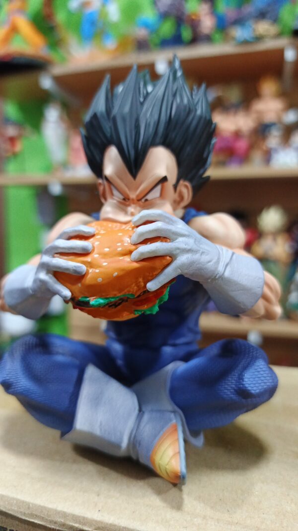 Goku y vegeta magdonal
Dragón Ball Z 
Tamaño:14cm
Promocionando a magdonal ni me pagan por eso 🥲
