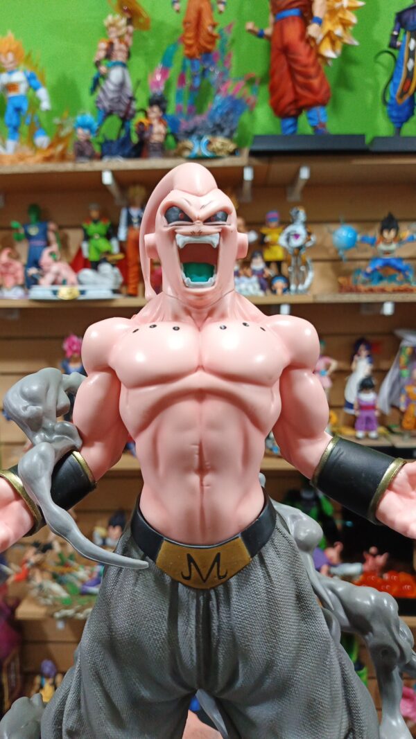 Majin Boo
Dragón Ball Z 
Tamaño:44cm