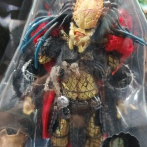 Elder predador
Predator VS aliens 
Tamaño:18cm