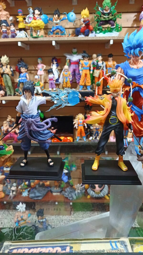 Naruto y Sasuke 
Naruto Shippuden 
tamaño:26cm