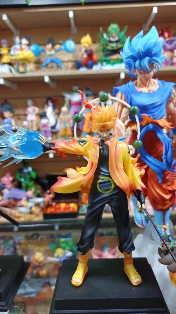 Naruto y Sasuke 
Naruto Shippuden 
tamaño:26cm