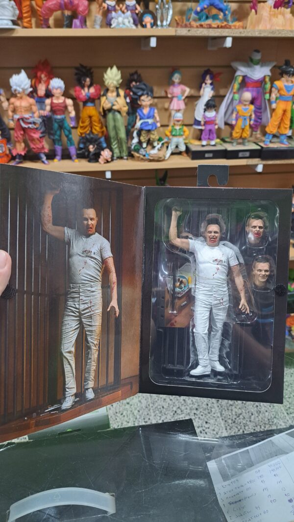 HANNIBAL LECTER
ORIGINAL NECA