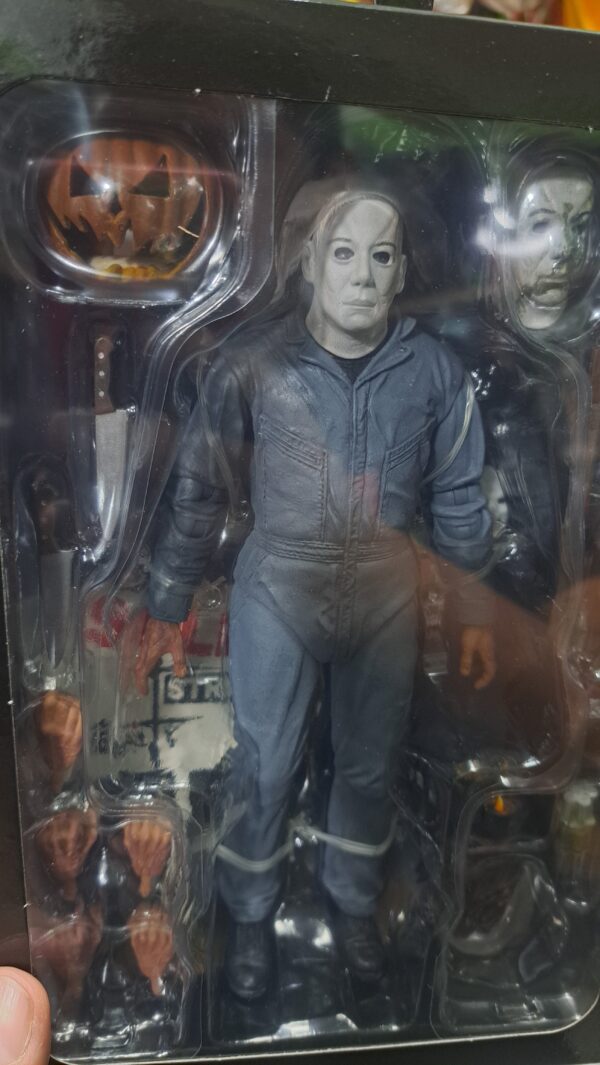 HALLOWEN MICHAEL MYERS 
ORIGINAL NECA 
THE CURSE OF MICHAEL MYERS