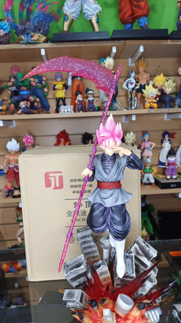 Goku rose     JT studios 
Dragón Ball Super 40cm altura 
precio 5 mil
