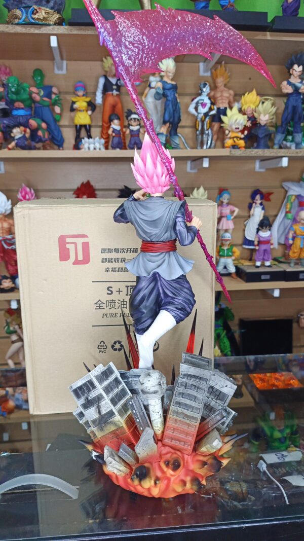 Goku rose     JT studios 
Dragón Ball Super 40cm altura 
precio 5 mil