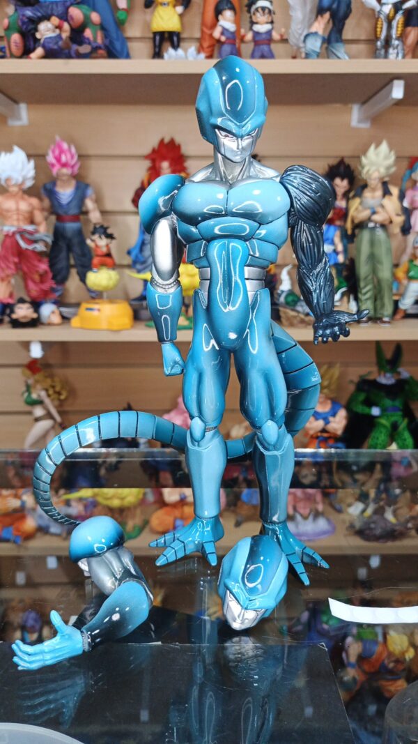 Metal cooler 
Dragón Ball Z 
Tamaño:29cm