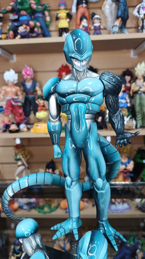 Metal cooler 
Dragón Ball Z 
Tamaño:29cm