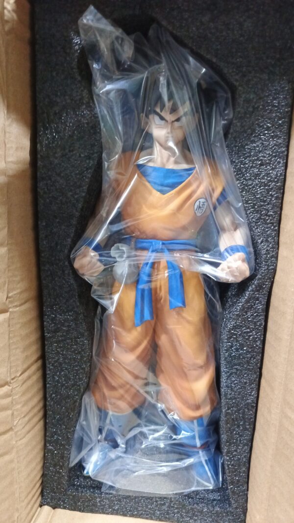 Goku semilla
Dragón Ball Z 
Tamaño:31cm