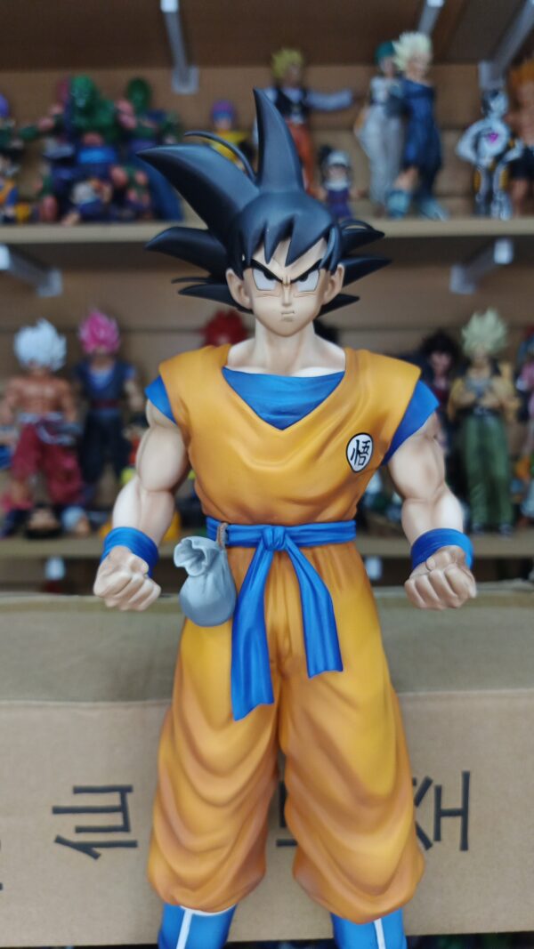 Goku semilla
Dragón Ball Z 
Tamaño:31cm