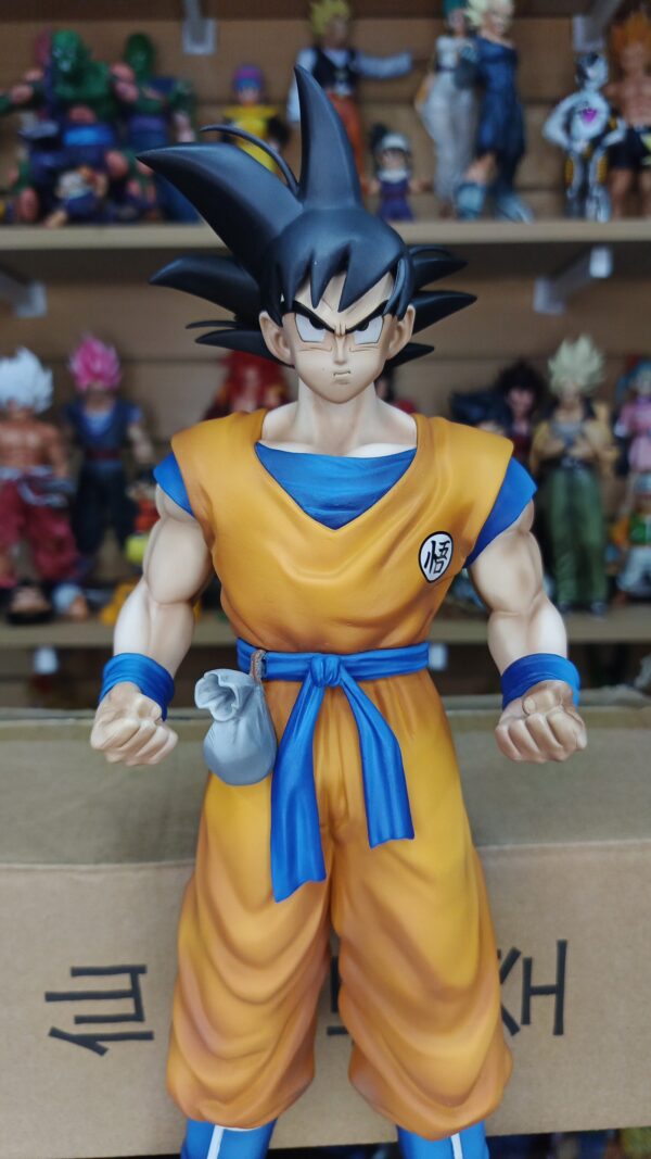 Goku semilla
Dragón Ball Z 
Tamaño:31cm