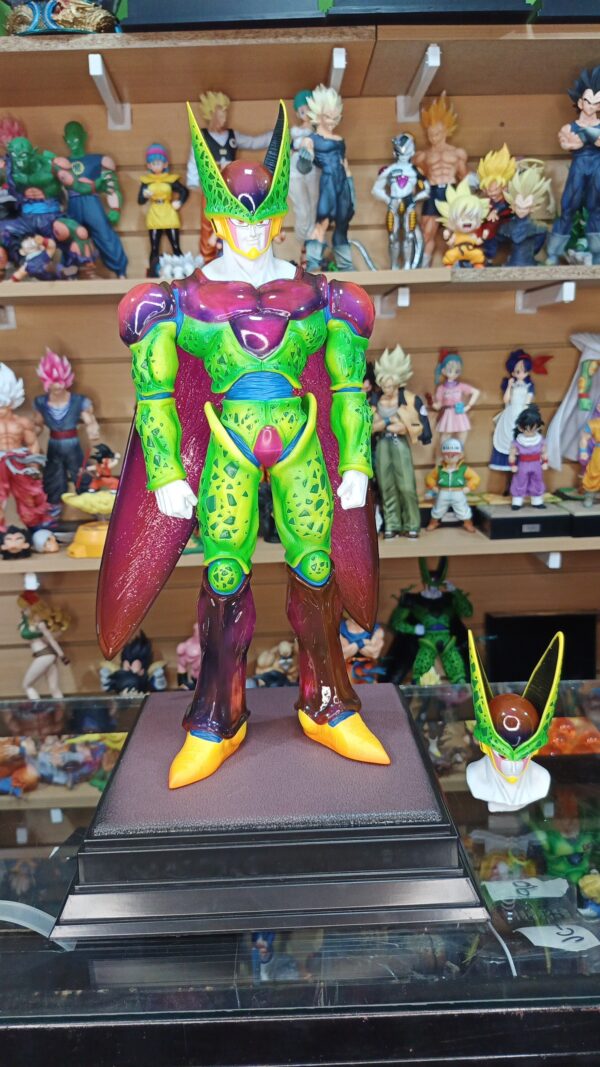 Cell forma perfecta 
Dragón Ball Hero 
Tamaño:48cm