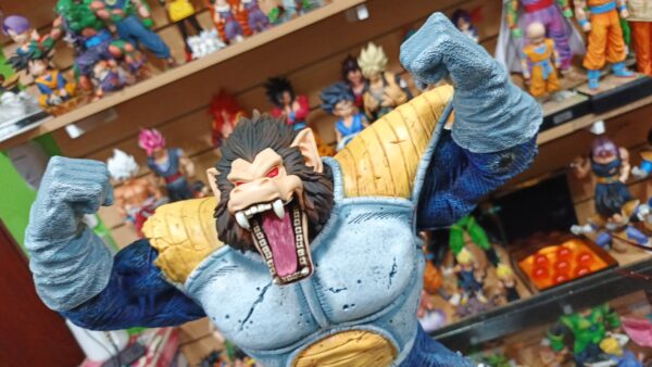 Vegeta ozaru
Dragón Ball Z 
Tamaño:45cm