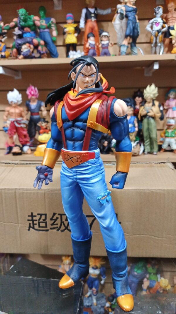 android super 17 
Dragón Ball GT 
Tamaño:34cm