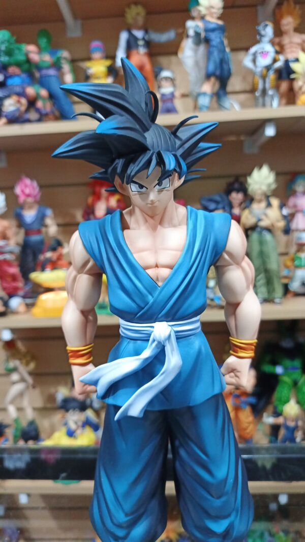 Goku 
(Final de Dragón Ball Z)
Dragón Ball Z, GT 
Tamaño:34cm