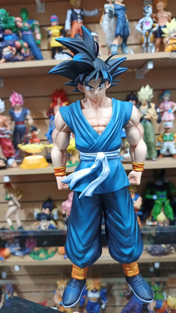 Goku 
(Final de Dragón Ball Z)
Dragón Ball Z, GT 
Tamaño:34cm